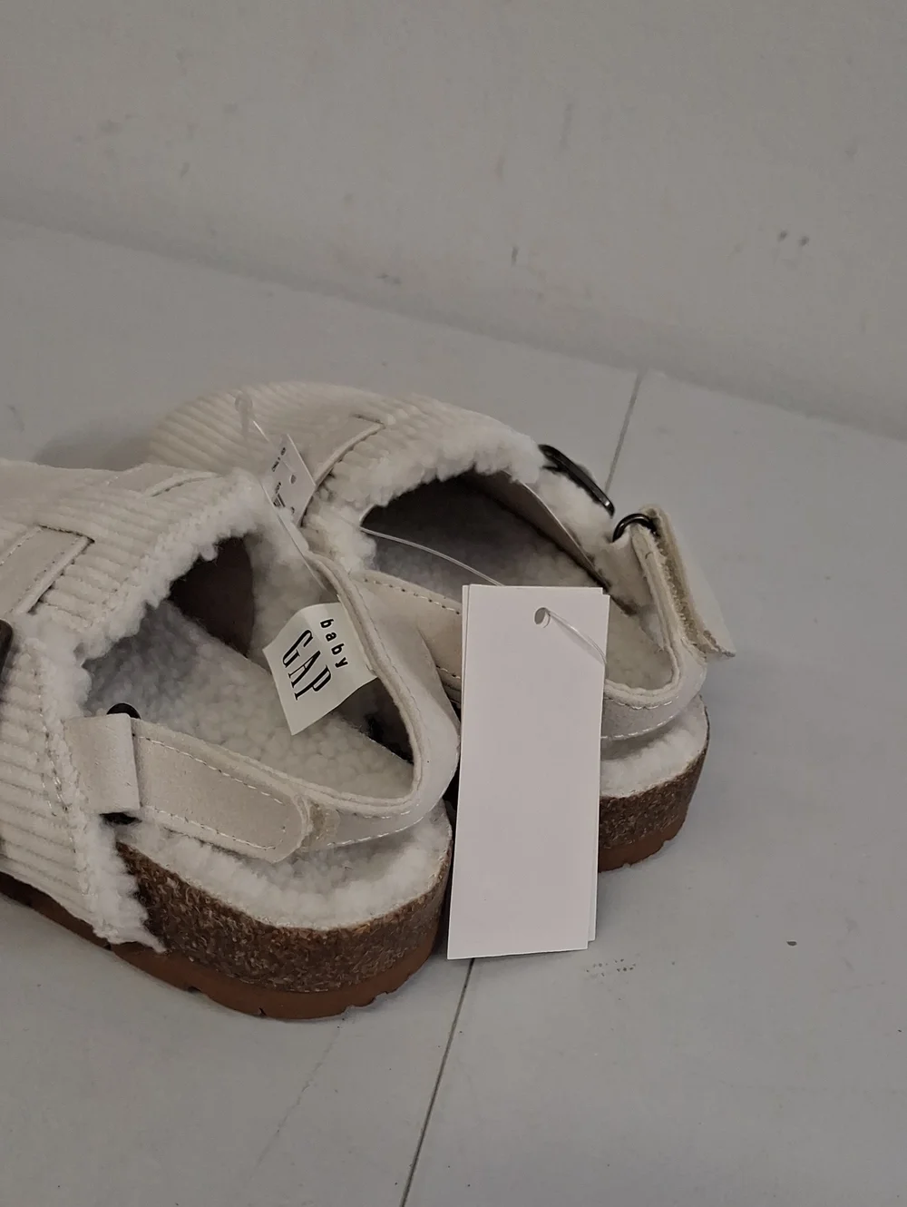 GAP comfortable cream